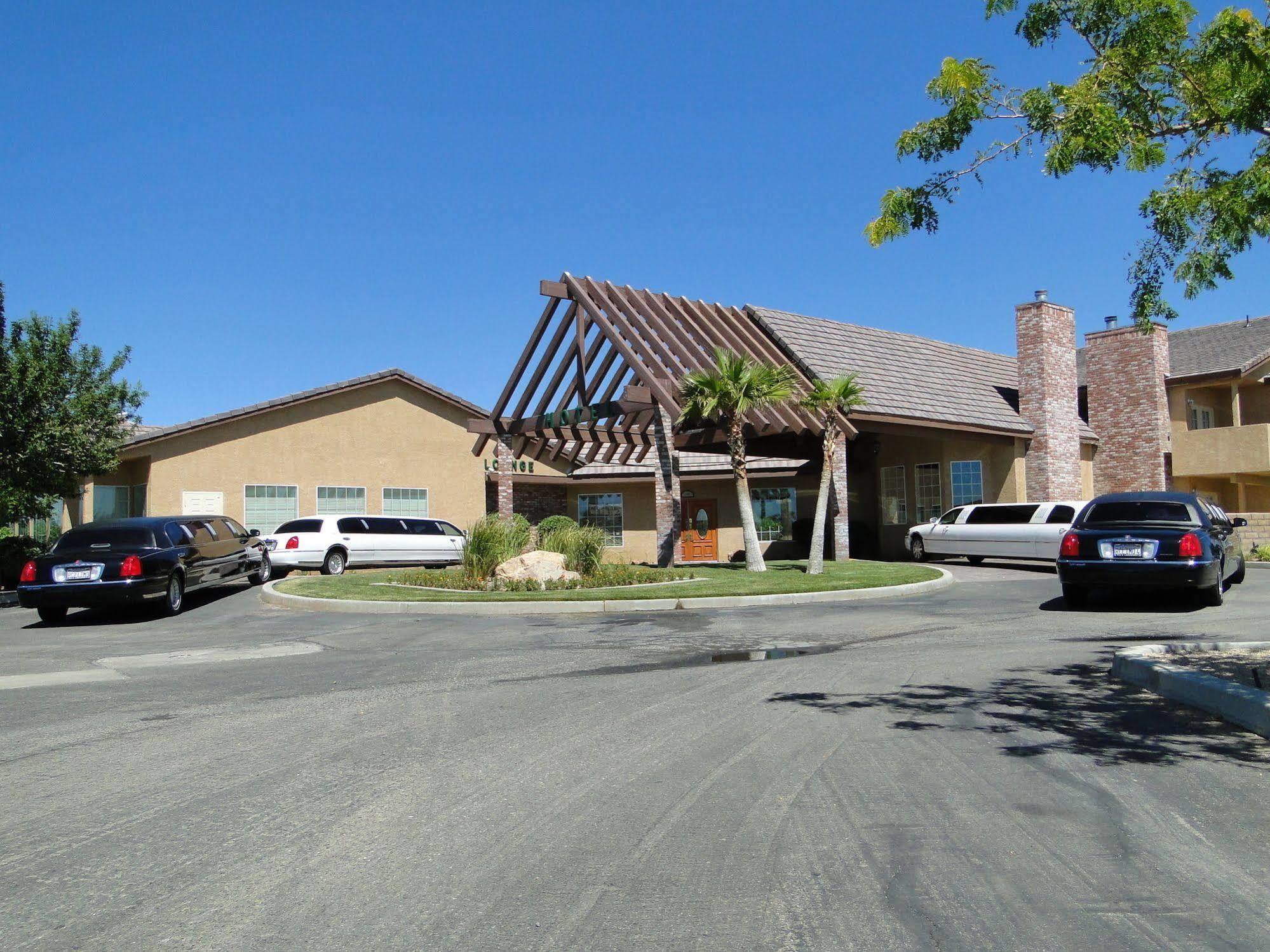 Comfort Inn & Suites Mojave Exterior foto